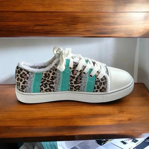 Women's Leopard Print/Teal NEW No Tags Canvas Shoes Casual Lace-Up Sneakers US 7 - Picture 5 of 10